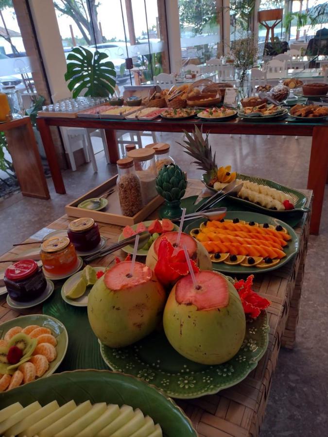 Passagem Concept Hotel E Spa Κάμπο Φρίο Εξωτερικό φωτογραφία A fruit buffet