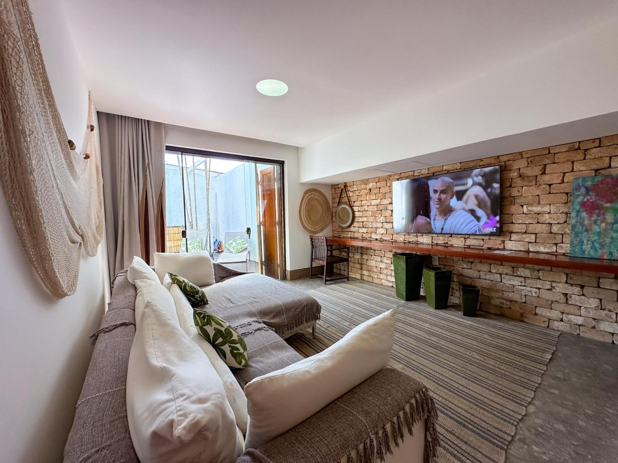 Passagem Concept Hotel E Spa Κάμπο Φρίο Εξωτερικό φωτογραφία A room at the hotel