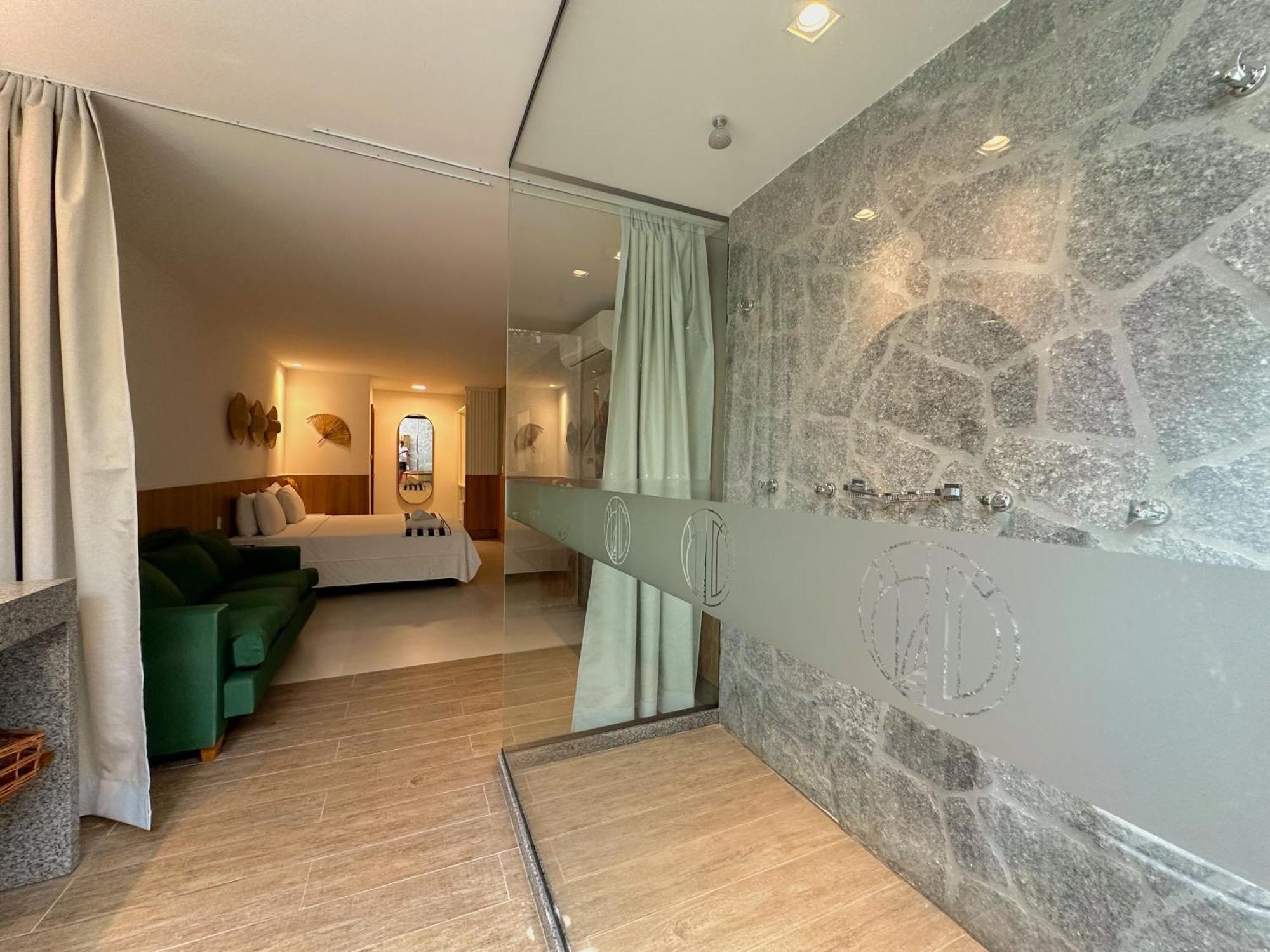 Passagem Concept Hotel E Spa Κάμπο Φρίο Εξωτερικό φωτογραφία A room at the hotel